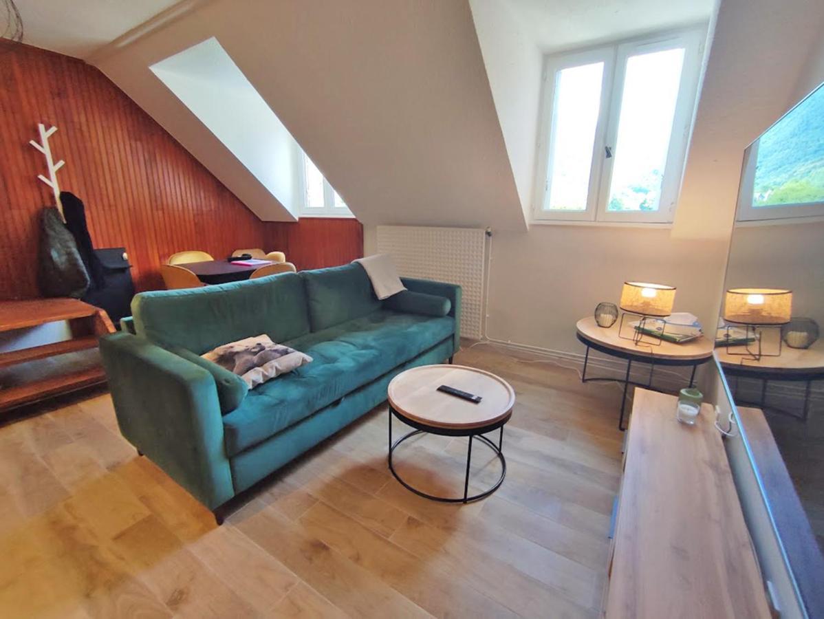 Bagnères-de-LuchonAu Cocon De Joy, T3 Duplex, Wifi, 4 Personnesアパートメント エクステリア 写真