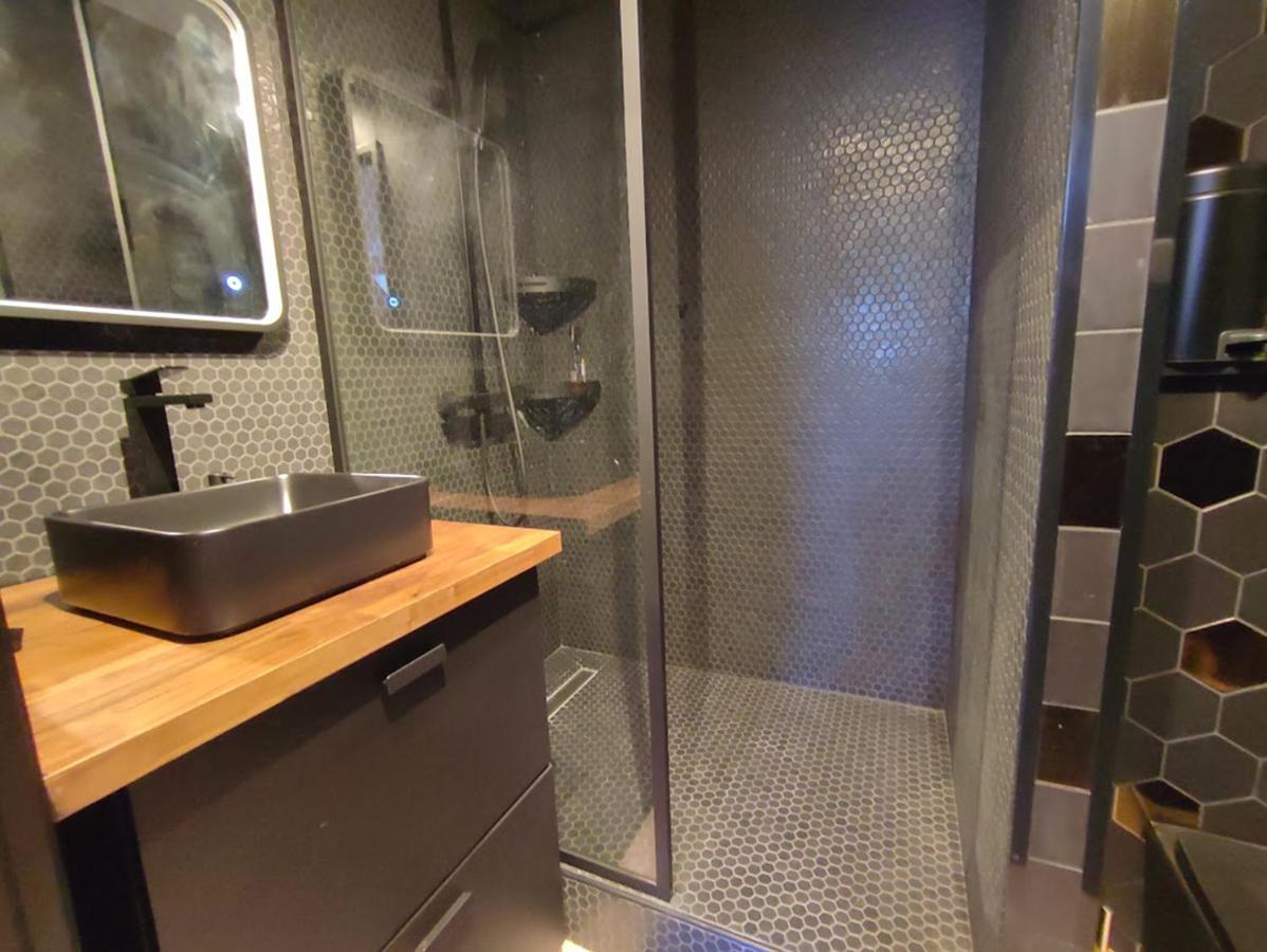 Bagnères-de-LuchonAu Cocon De Joy, T3 Duplex, Wifi, 4 Personnesアパートメント エクステリア 写真